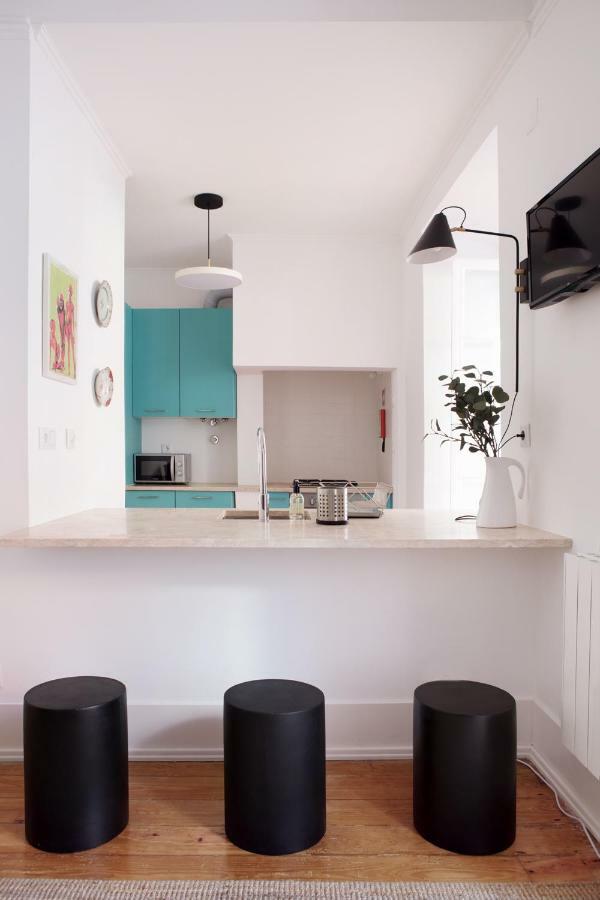 Renovated Charming Apartment With Terrace In Lapa Lisboa Exteriör bild